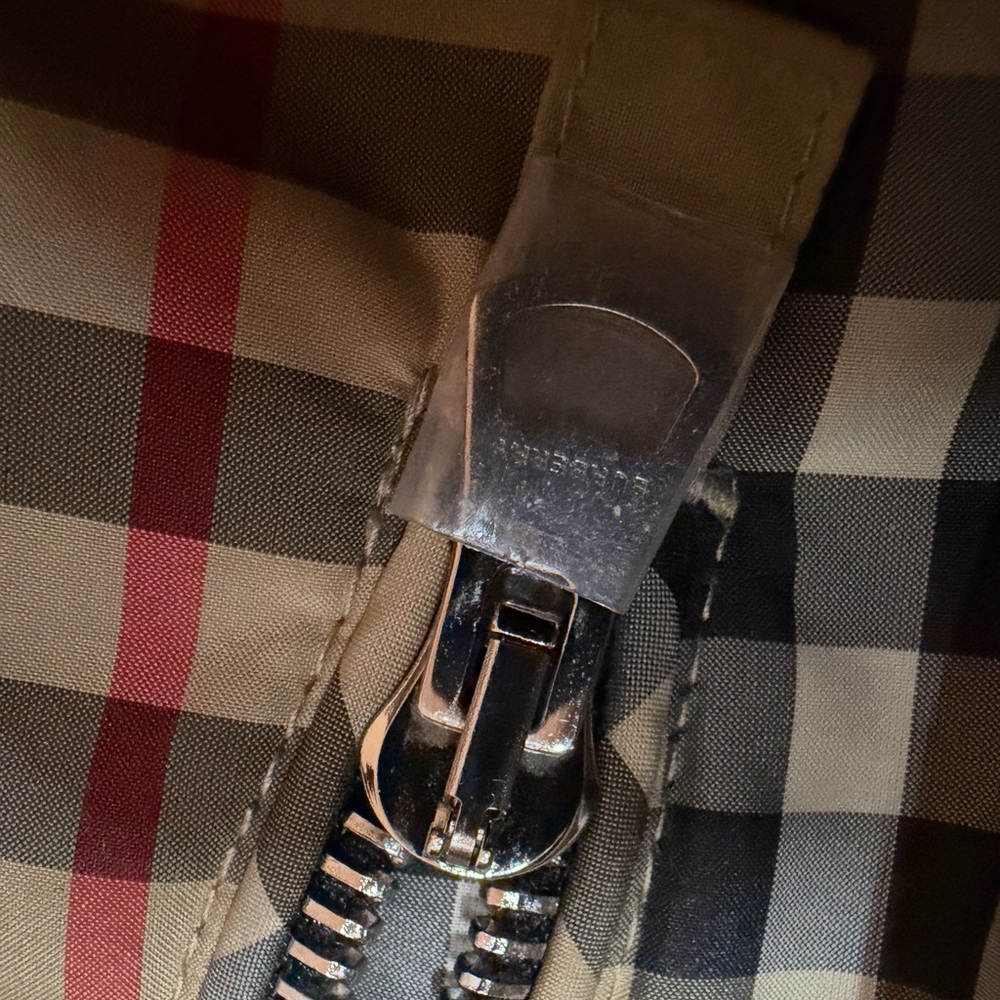 Burberry Reversible Winbreaker - Picture 5 of 9
